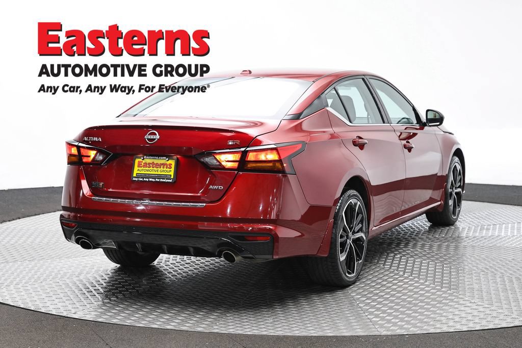 Used 2023 Nissan Altima 2.5 SR AWD/4WD image 5