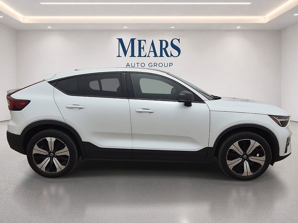 Used 2023 Volvo C40 Recharge Core AWD/4WD image 7