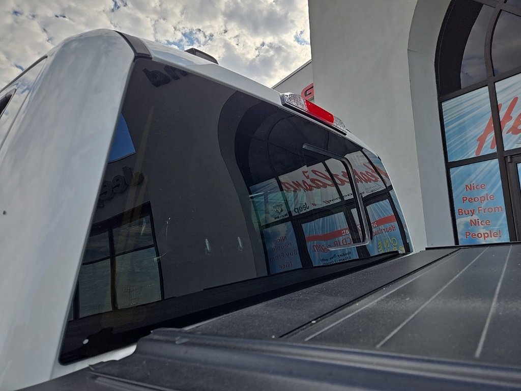 Used 2023 Ford F150 Platinum w/ FX4 Off-Road Package image 19