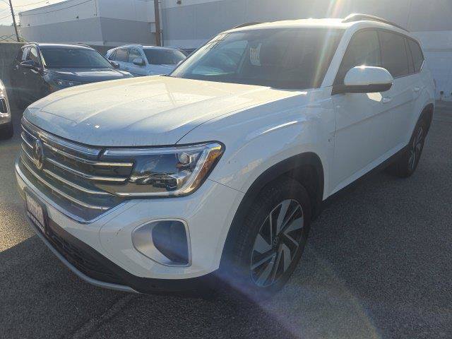 Certified 2024 Volkswagen Atlas SE FWD image 3
