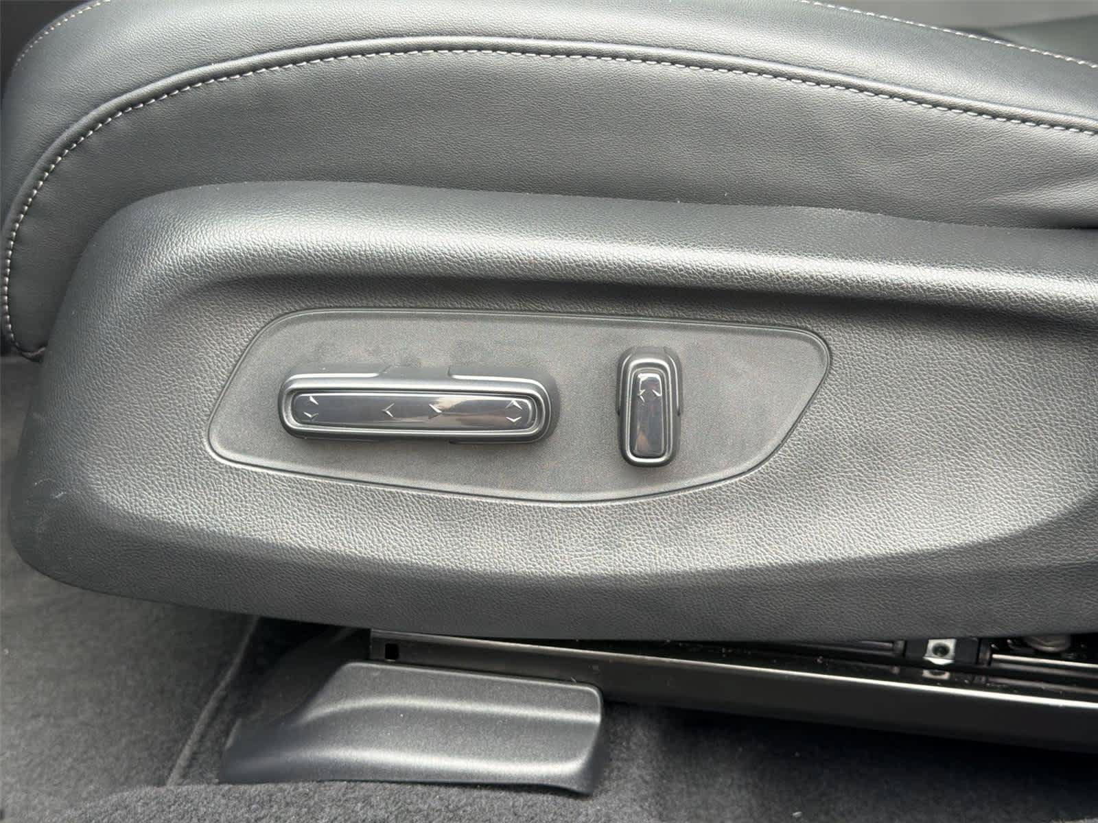 Certified 2025 Acura ADX AWD image 23