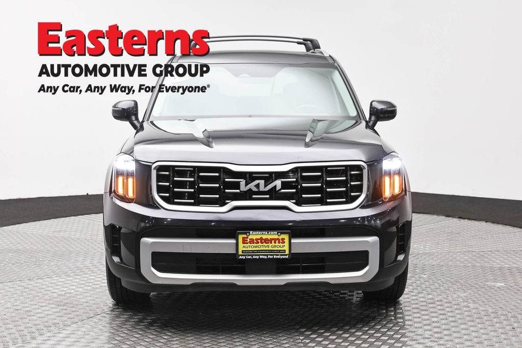 Used 2025 Kia Telluride S AWD/4WD image 2