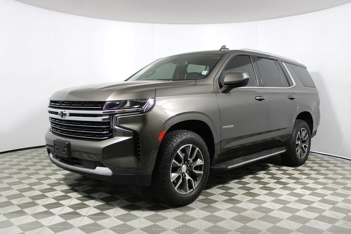 Used 2021 Chevrolet Tahoe LT w/ Rear Media and Nav Package RWD image 3