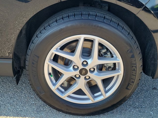 Used 2024 Ford Edge SEL image 12