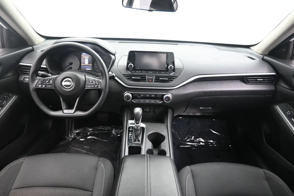 Used 2023 Nissan Altima 2.5 S FWD image 10