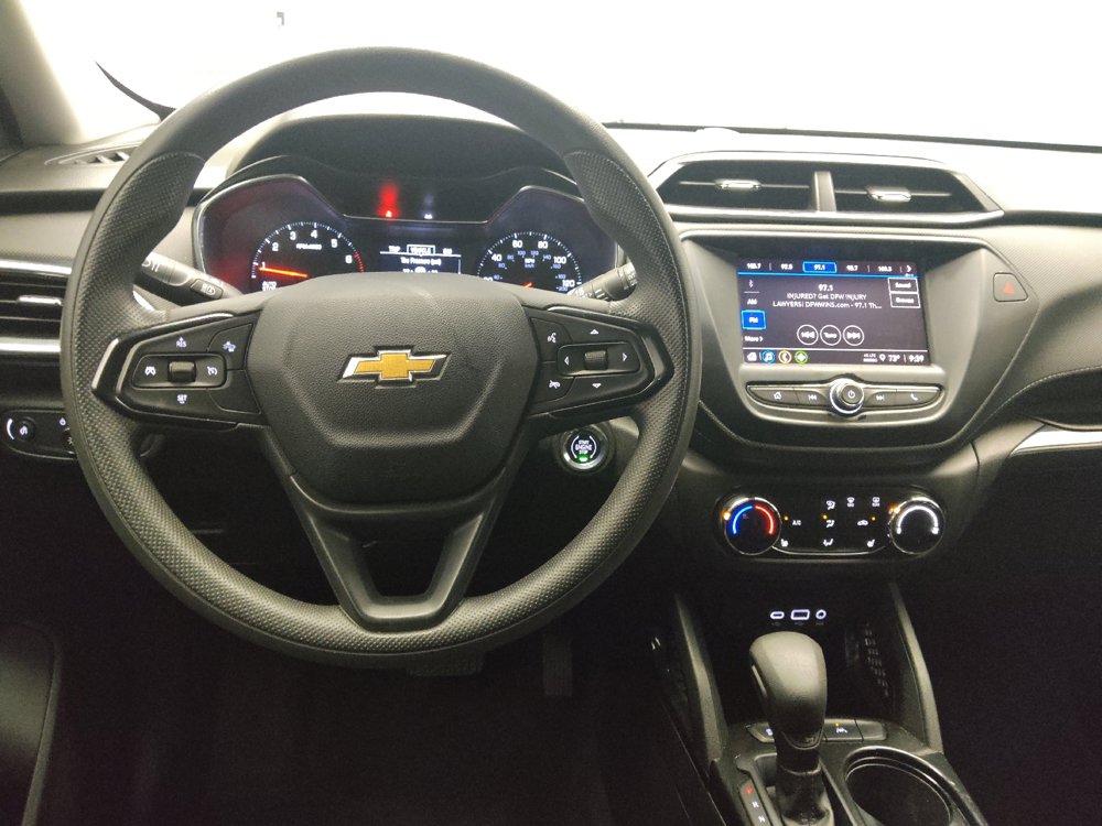Used 2023 Chevrolet TrailBlazer LT FWD image 22
