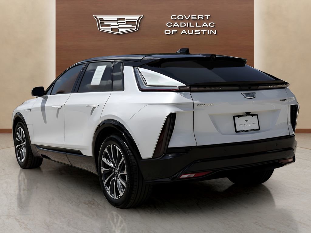 Certified 2025 Cadillac Lyriq Sport w/ LPO, Floor Liner Package AWD/4WD image 3