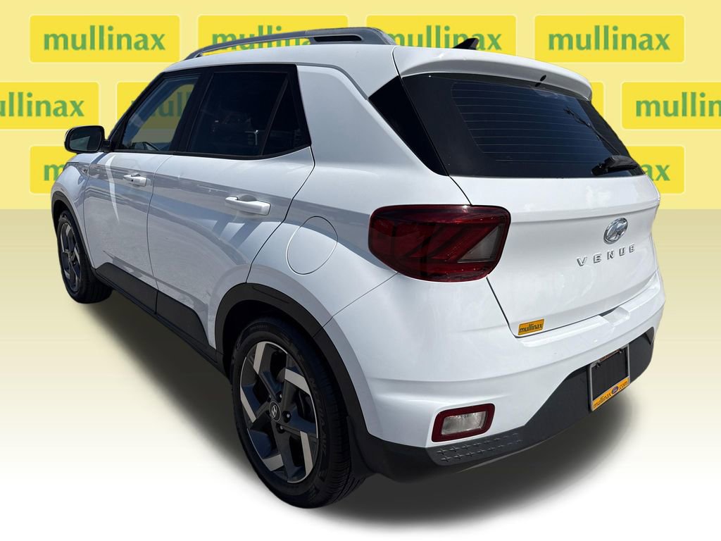 Used 2020 Hyundai Venue SEL w/ Convenience + Premium Package FWD image 10