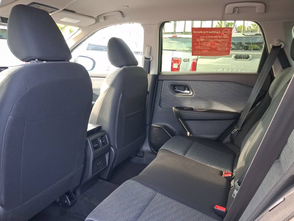 Certified 2023 Nissan Rogue SV FWD image 8