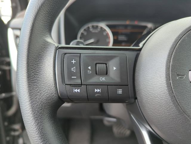 Certified 2022 Nissan Rogue SV image 37