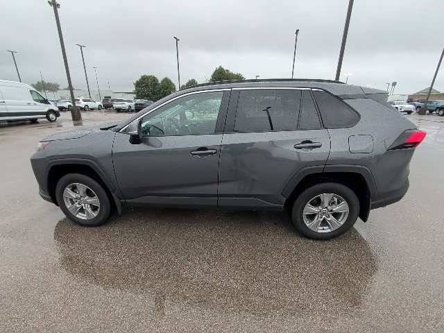 Used 2025 Toyota RAV4 XLE w/ Convenience Package FWD image 11