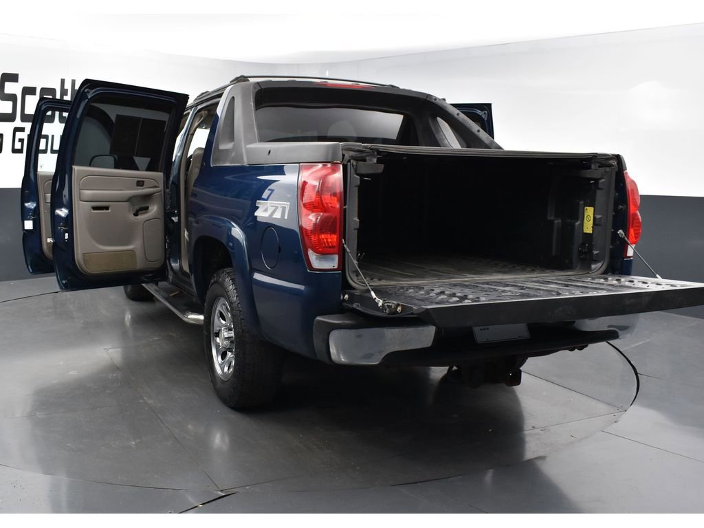 Used 2005 Chevrolet Avalanche Z71 w/ Sun And Sound Package image 27