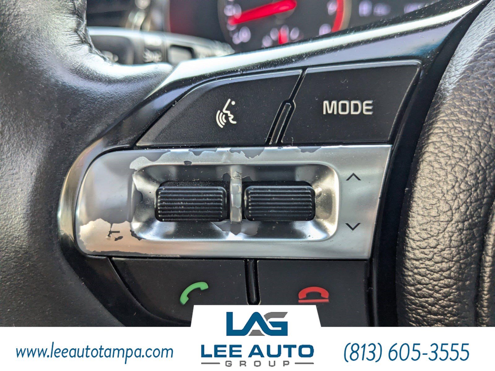 Used 2017 Kia Cadenza Premium image 23