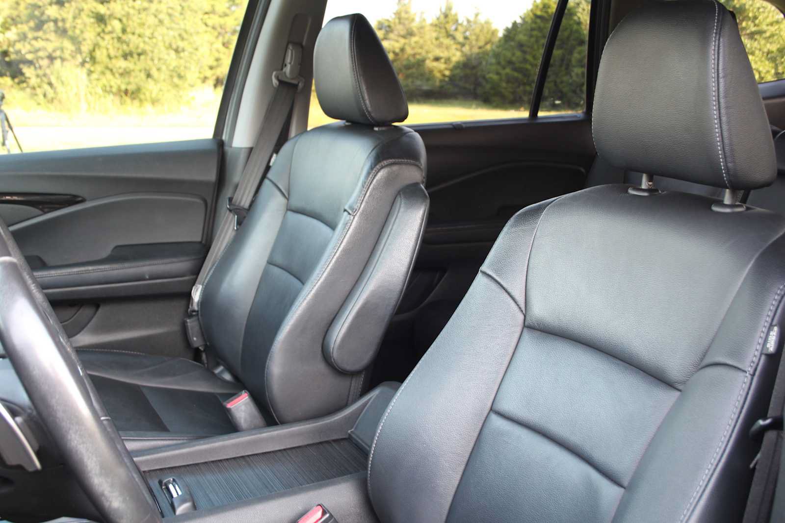 Used 2017 Honda Pilot Touring image 27
