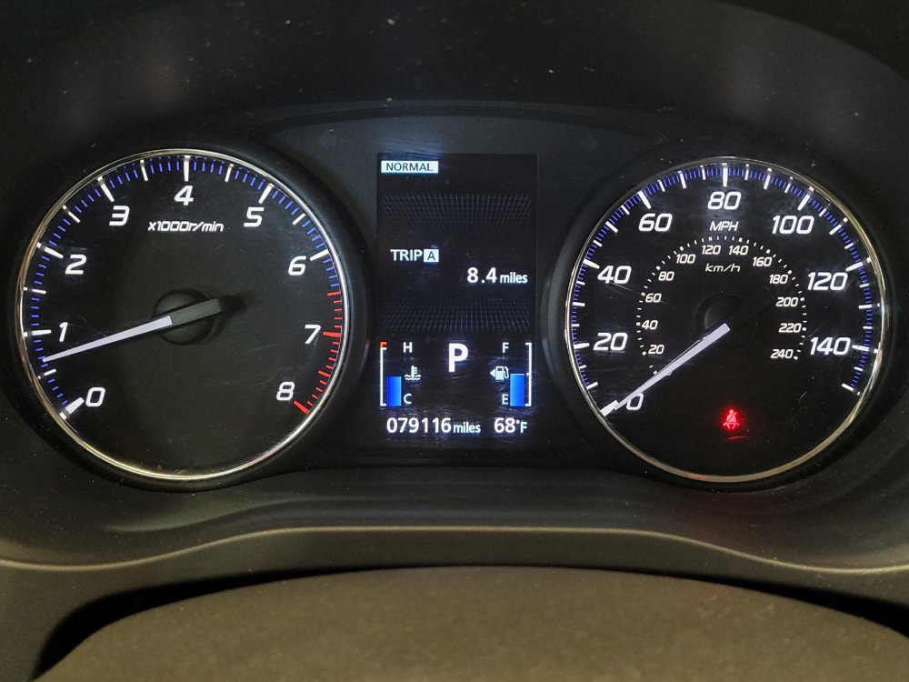 Used 2017 Mitsubishi Outlander SE AWD/4WD image 23