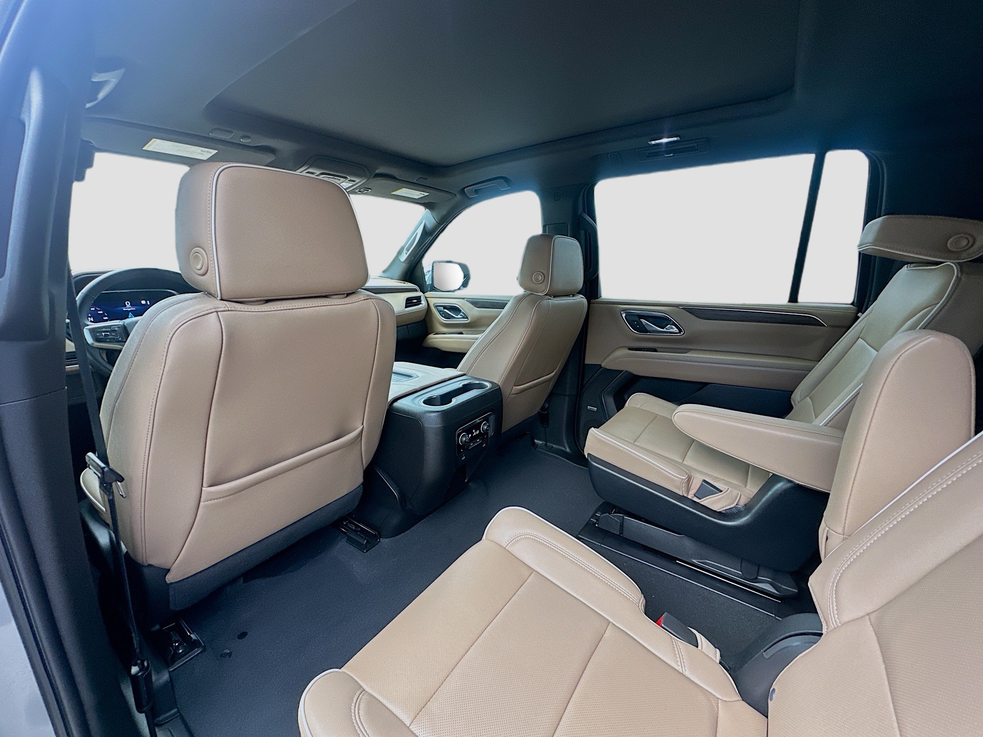 Used 2023 Chevrolet Suburban Premier RWD image 24