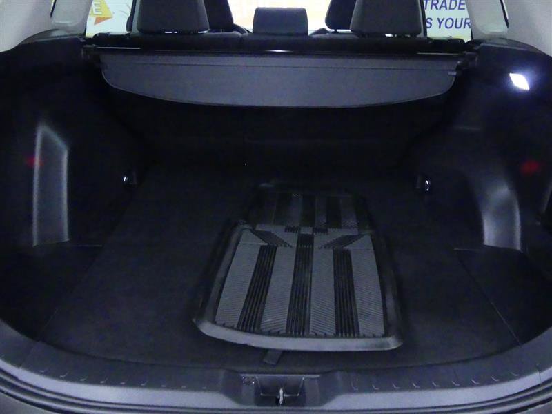 Used 2022 Toyota RAV4 LE AWD/4WD image 26