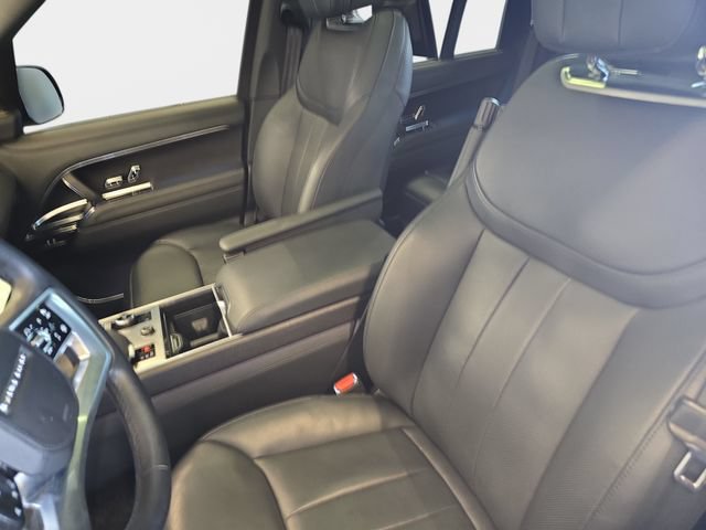 Certified 2023 Land Rover Range Rover First Edition AWD/4WD image 18