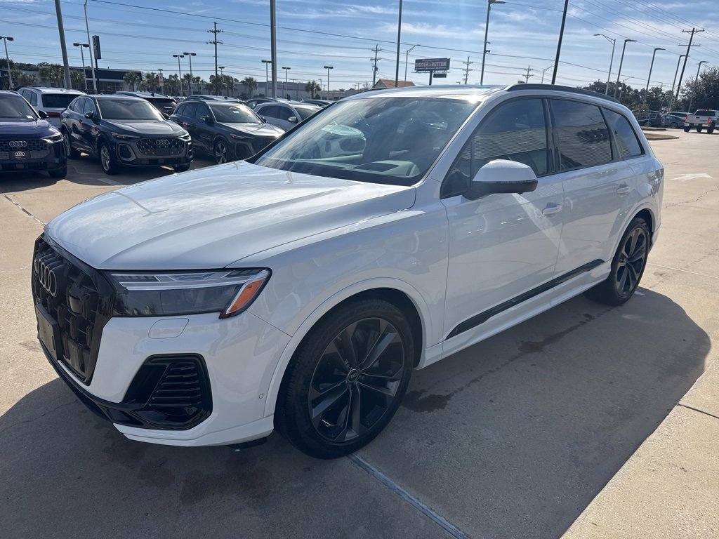 Used 2025 Audi Q7 3.0T Prestige w/ Prestige Package image 2