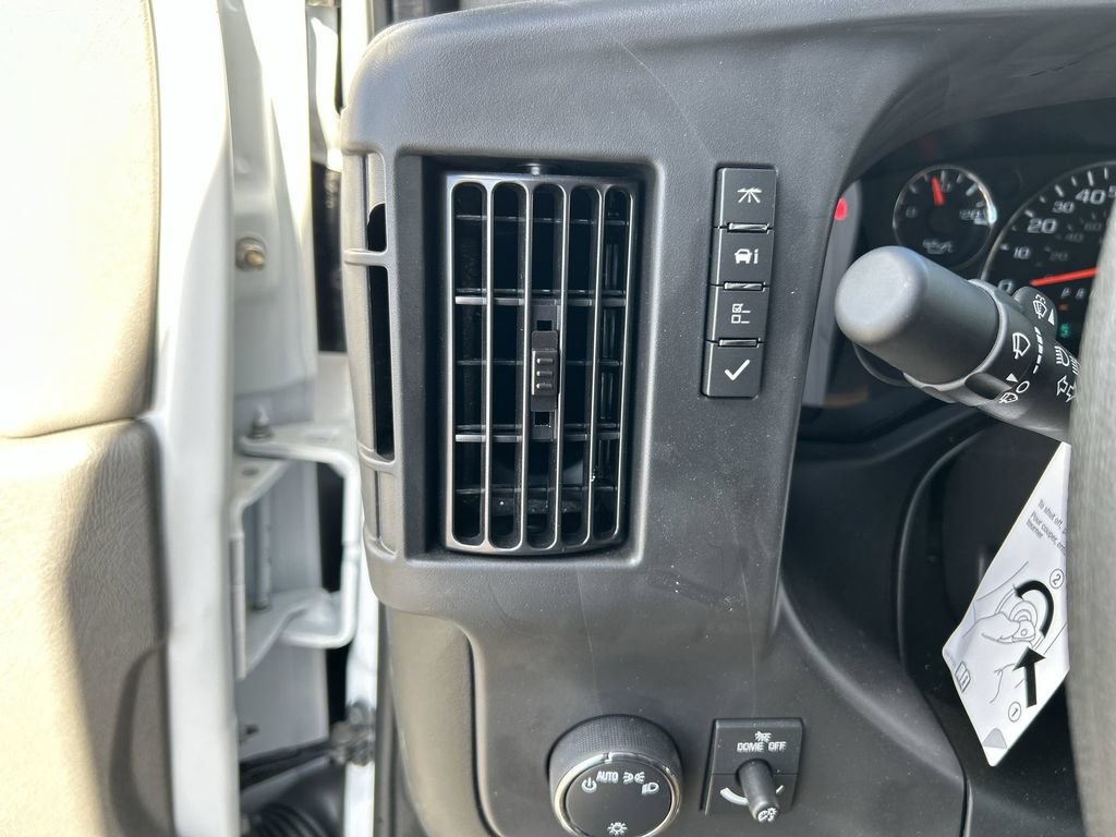 New 2025 GMC Savana 3500 w/ Power Convenience Package RWD image 17