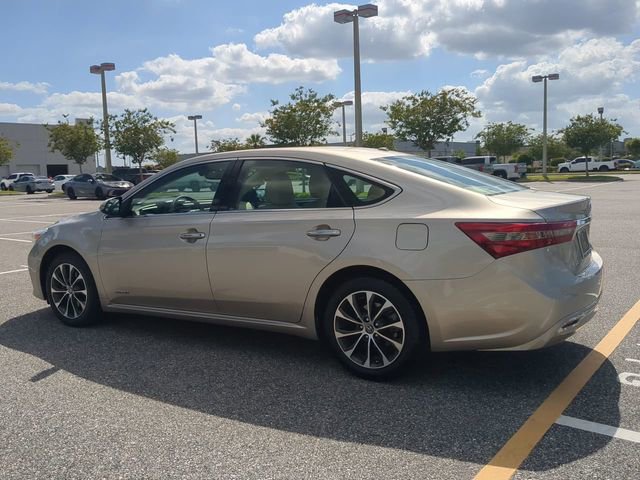 Used 2018 Toyota Avalon XLE Premium FWD image 6