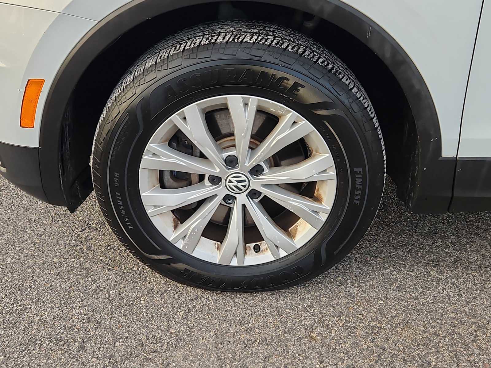 Used 2019 Volkswagen Tiguan S w/ Driver Assistance Package image 7