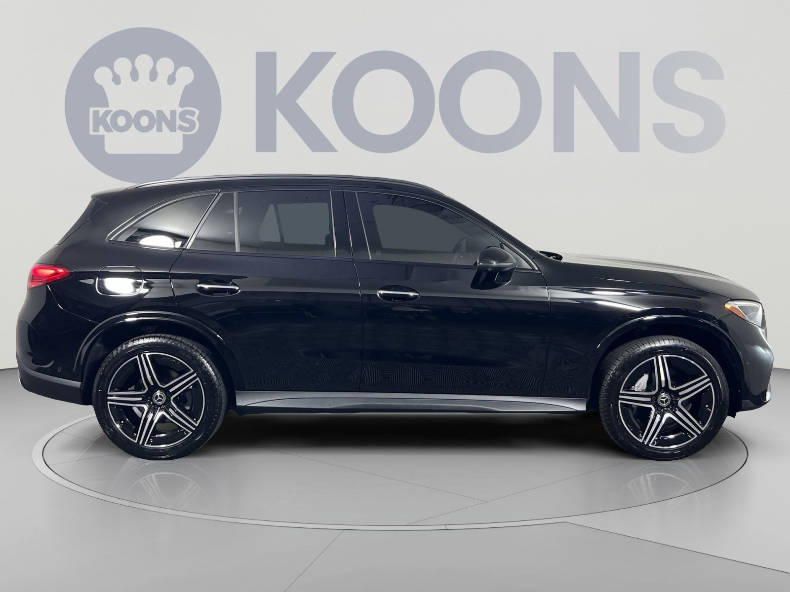 Used 2023 Mercedes-Benz GLC 300 4MATIC image 8