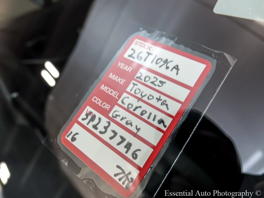 Used 2025 Toyota Corolla SE w/ SE Premium Package FWD image 28