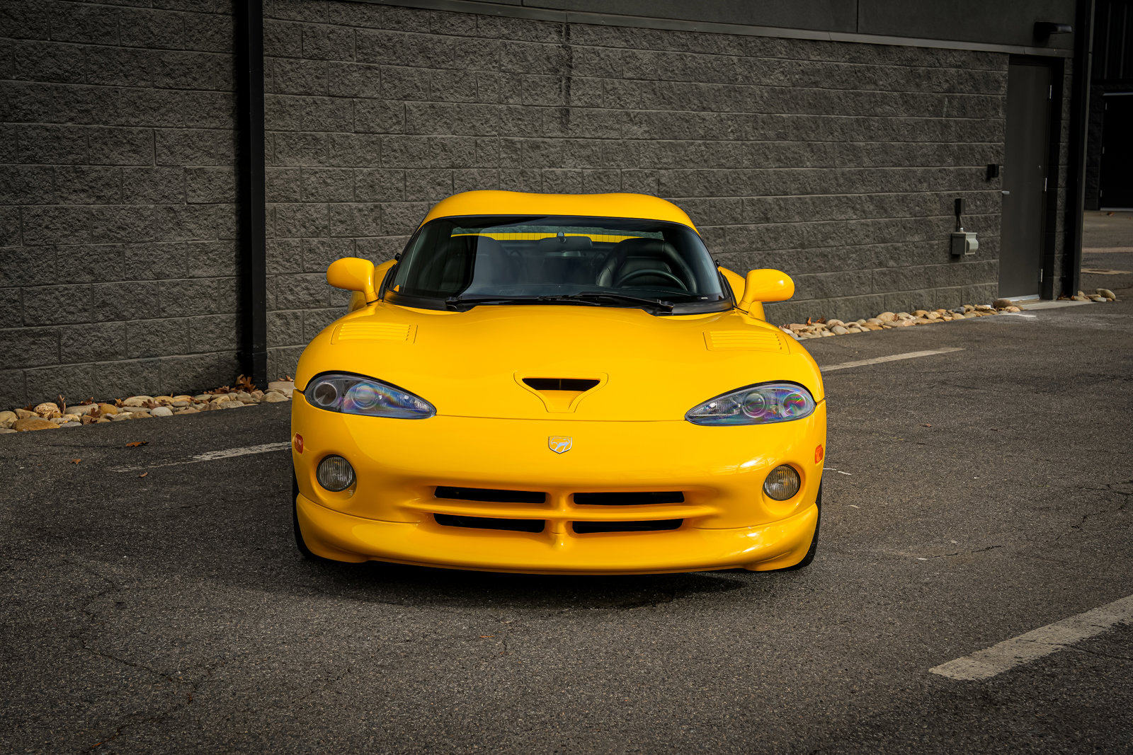 Used 2001 Dodge Viper GTS RWD image 3