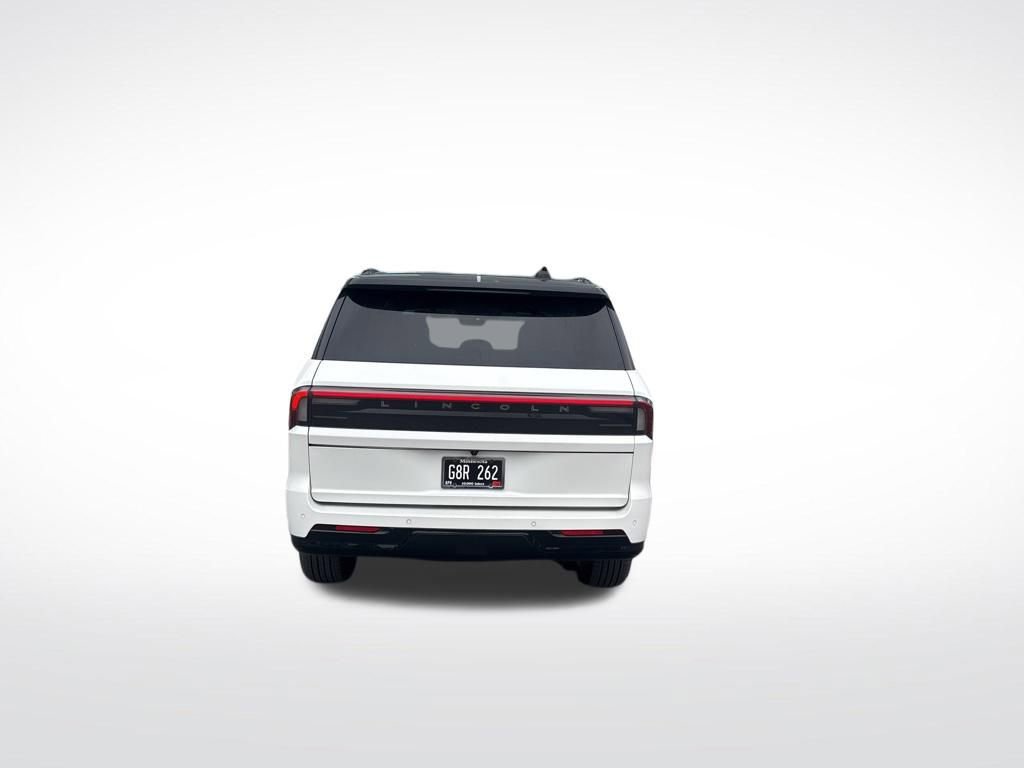 Used 2025 Lincoln Navigator Black Label AWD/4WD image 6