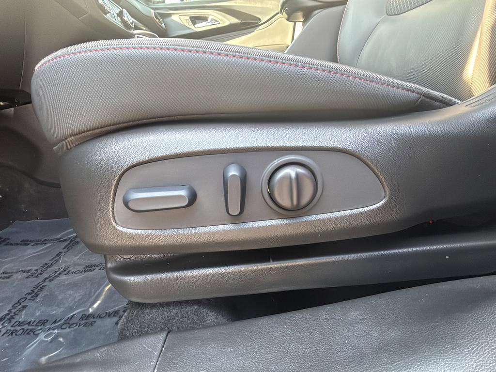 Used 2023 Chevrolet TrailBlazer RS w/ Convenience Package image 19