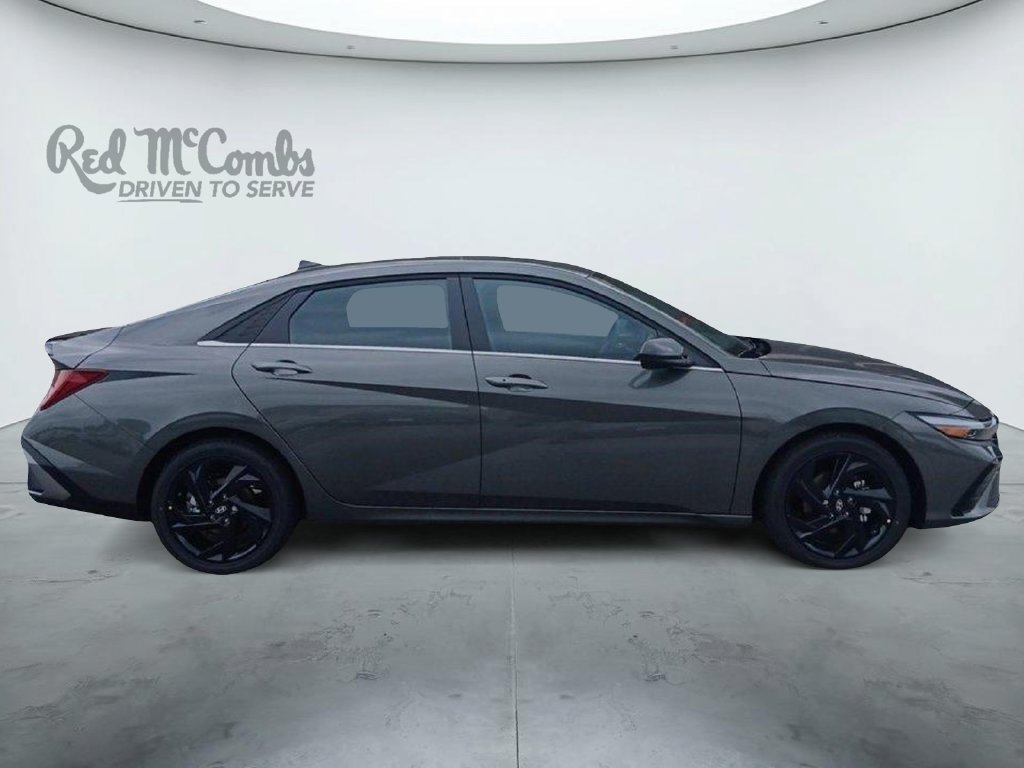 New 2026 Hyundai Elantra SEL Sport FWD image 6
