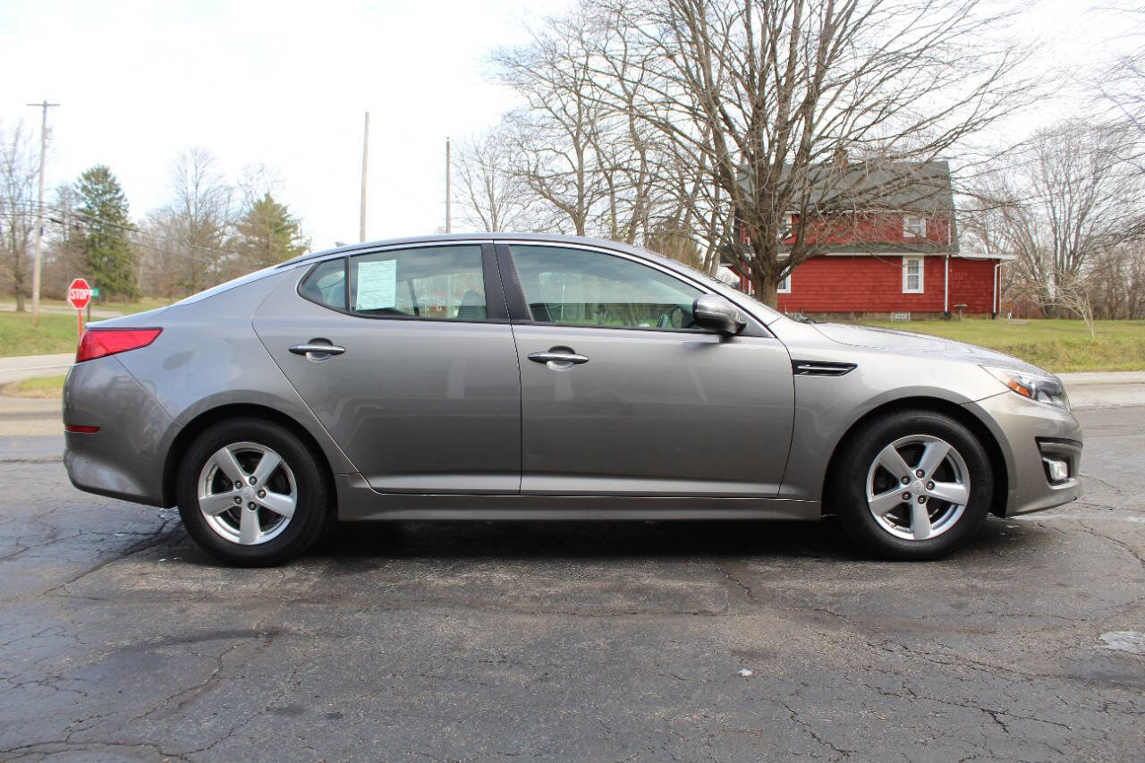 Used 2015 Kia Optima LX image 10
