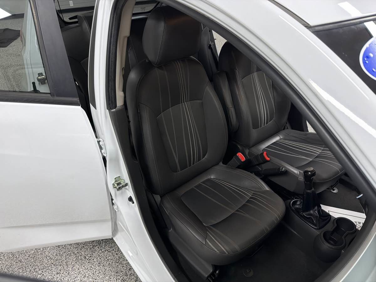 Used 2014 Chevrolet Spark LS image 24