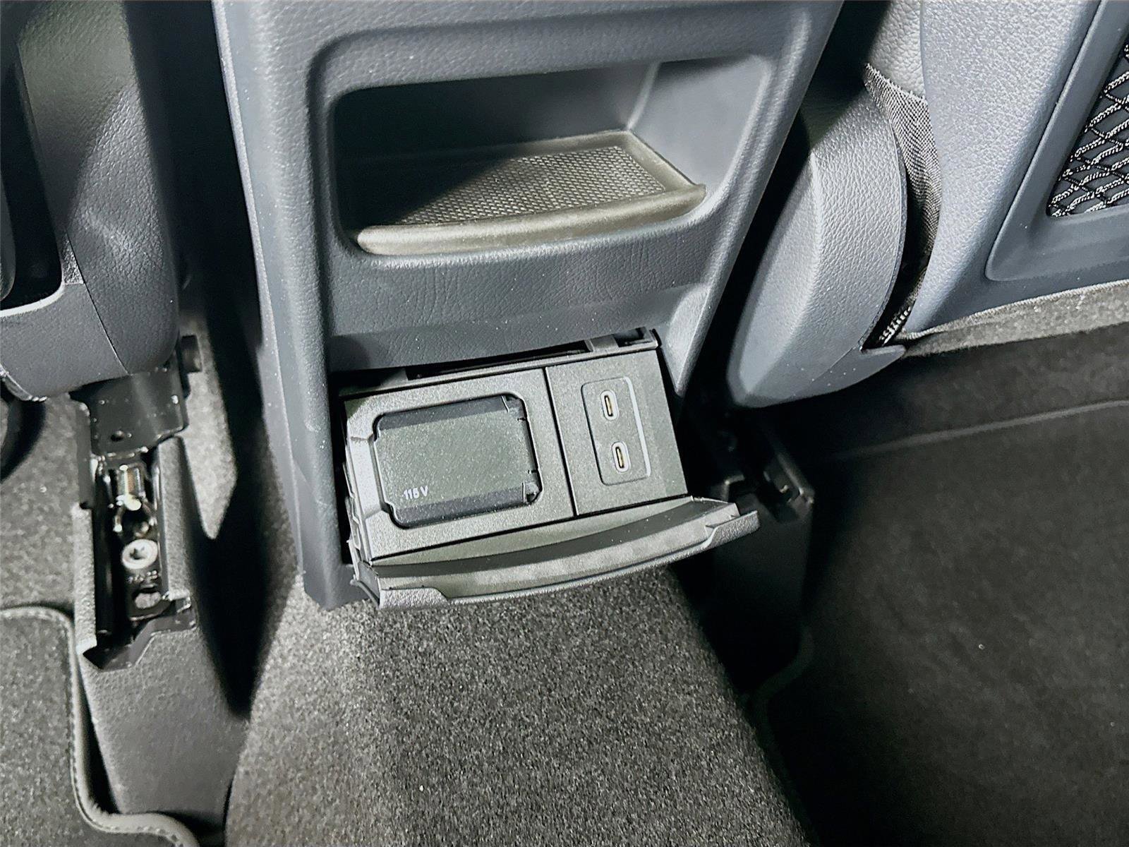 Certified 2025 Mercedes-Benz GLA 250 4MATIC image 31