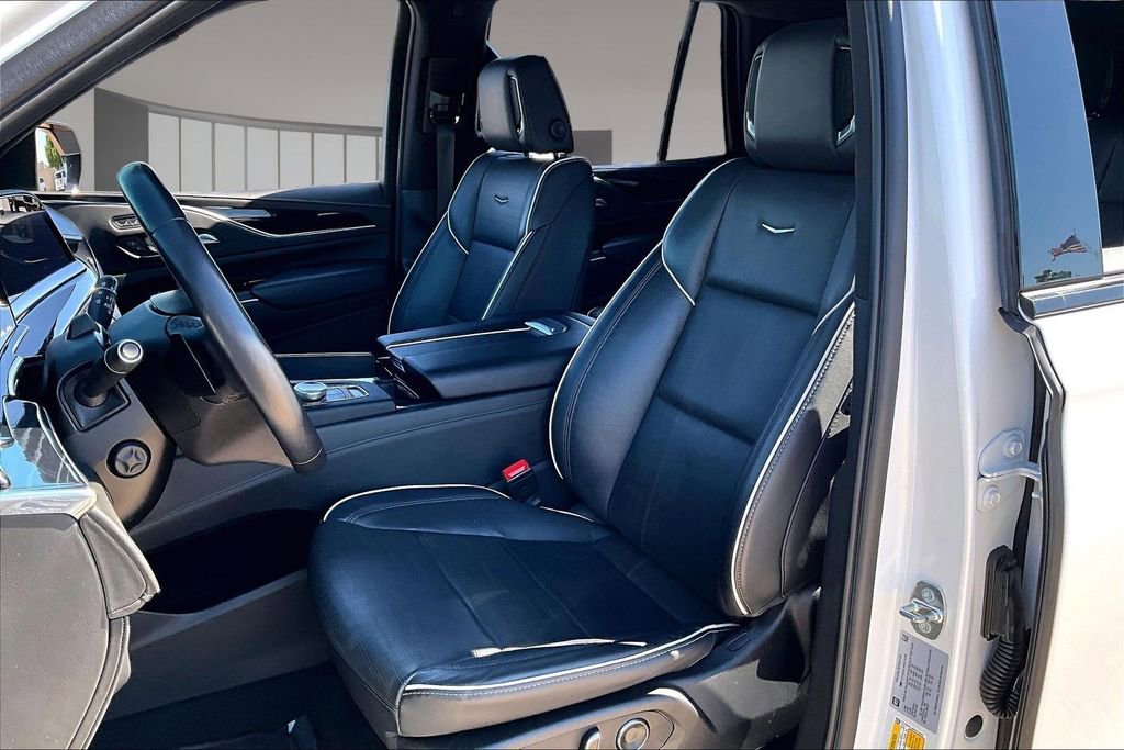 Used 2024 Cadillac Escalade Sport AWD/4WD image 25