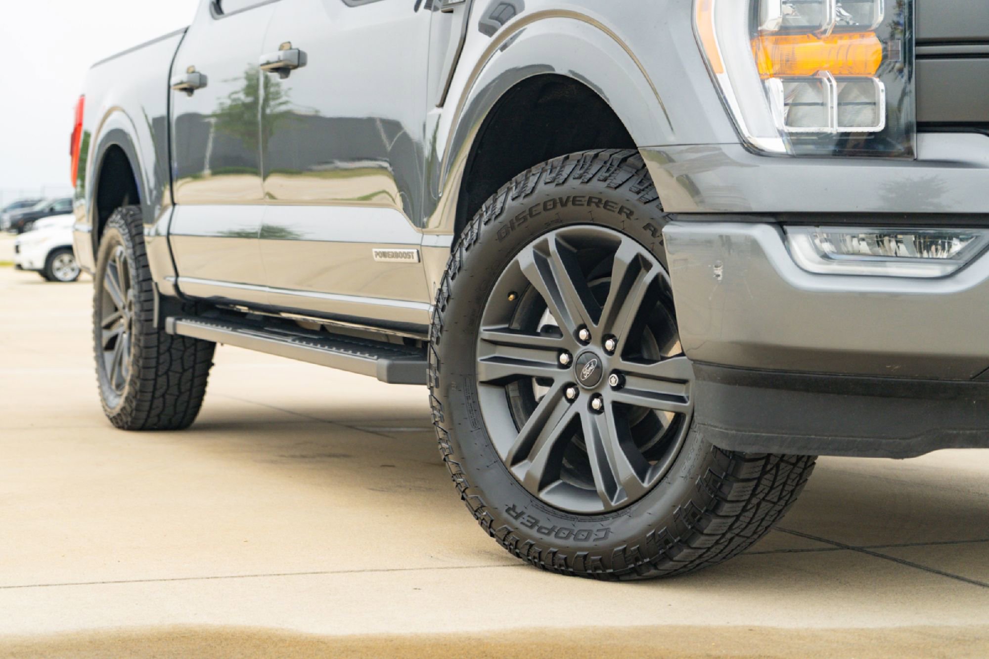 Used 2023 Ford F150 Lariat w/ Max Trailer Tow Package AWD/4WD image 2