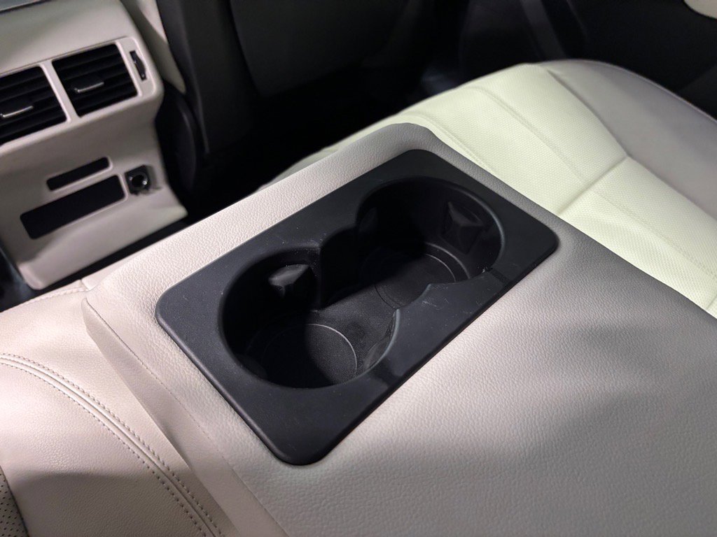 Used 2021 Land Rover Range Rover Velar R-Dynamic S image 24