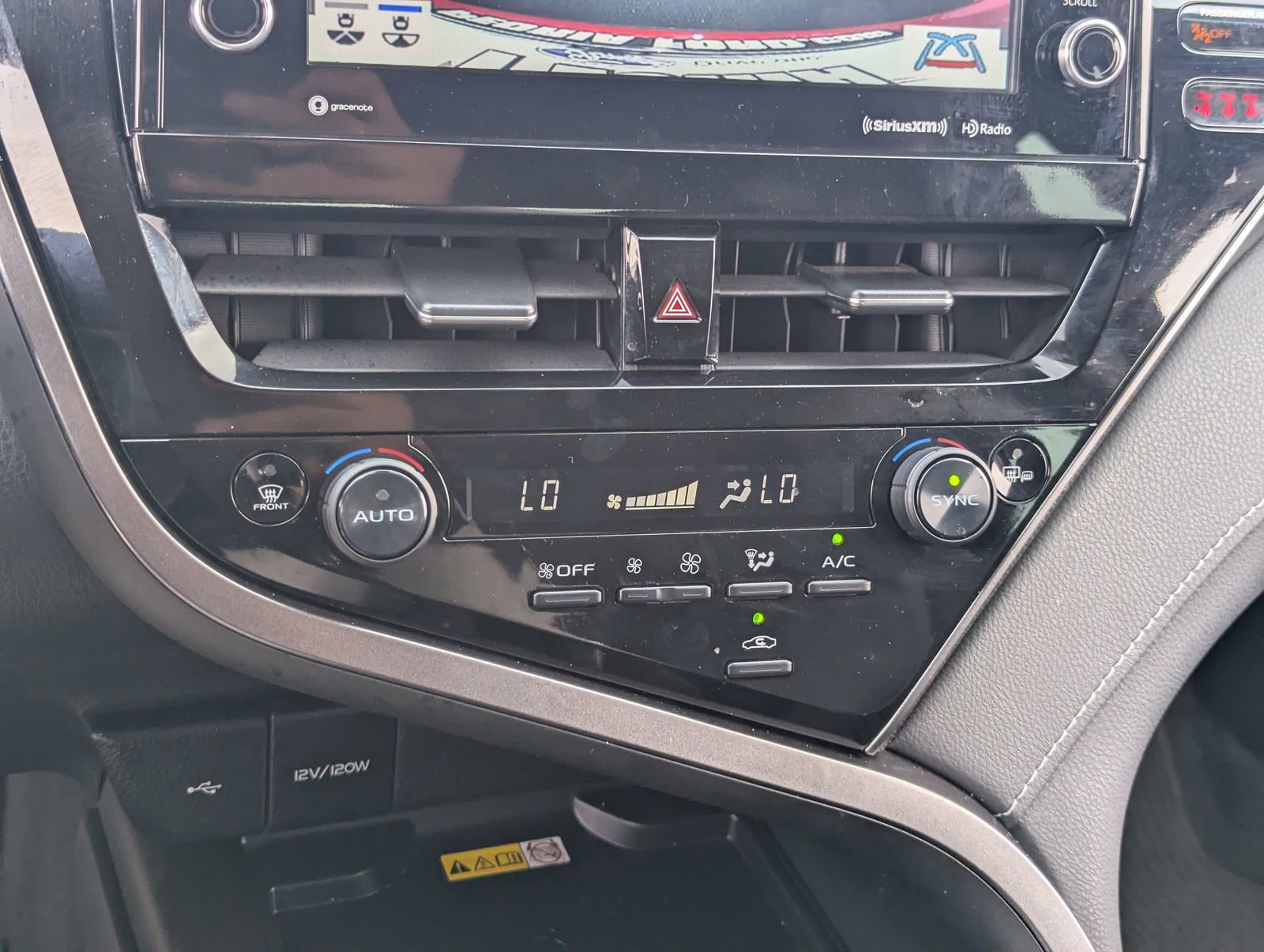 Used 2023 Toyota Camry XSE image 23