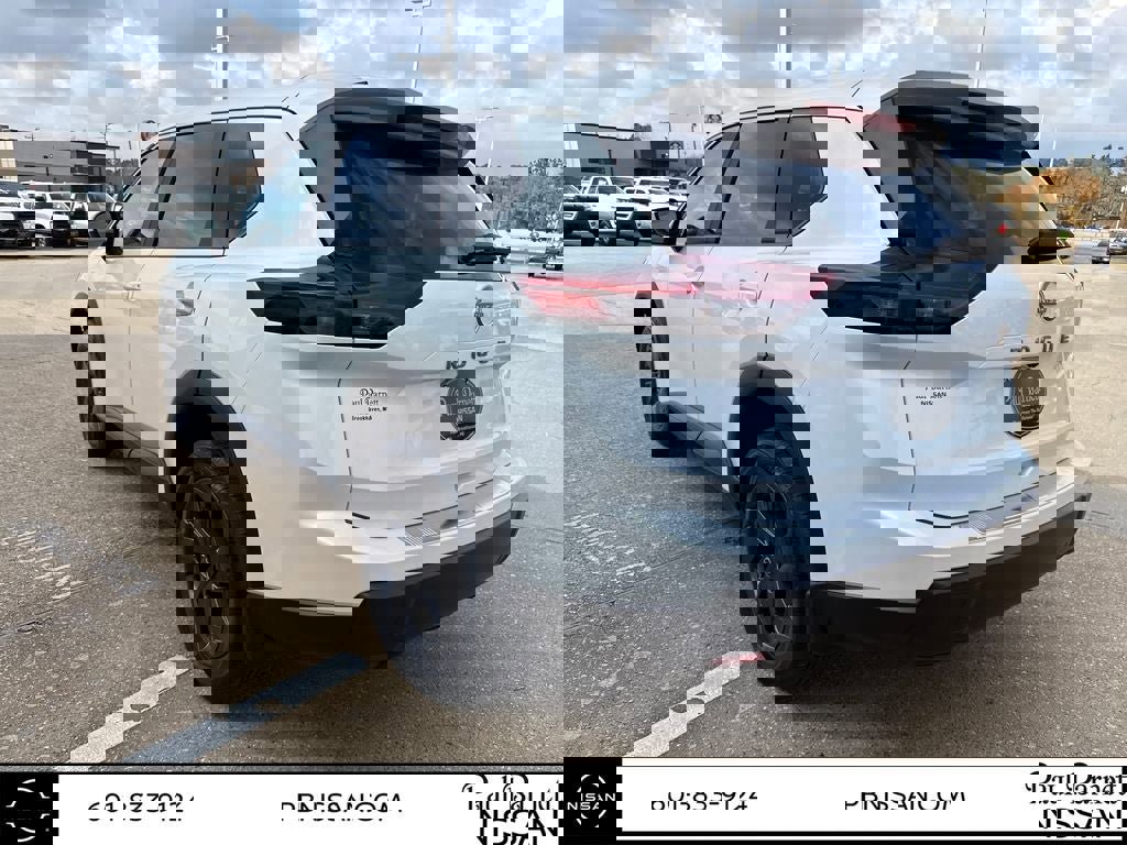 New 2026 Nissan Rogue SV w/ Cold Weather Package image 3