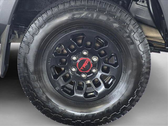 Used 2017 Toyota Tacoma TRD Sport w/ Tow Package RWD image 21