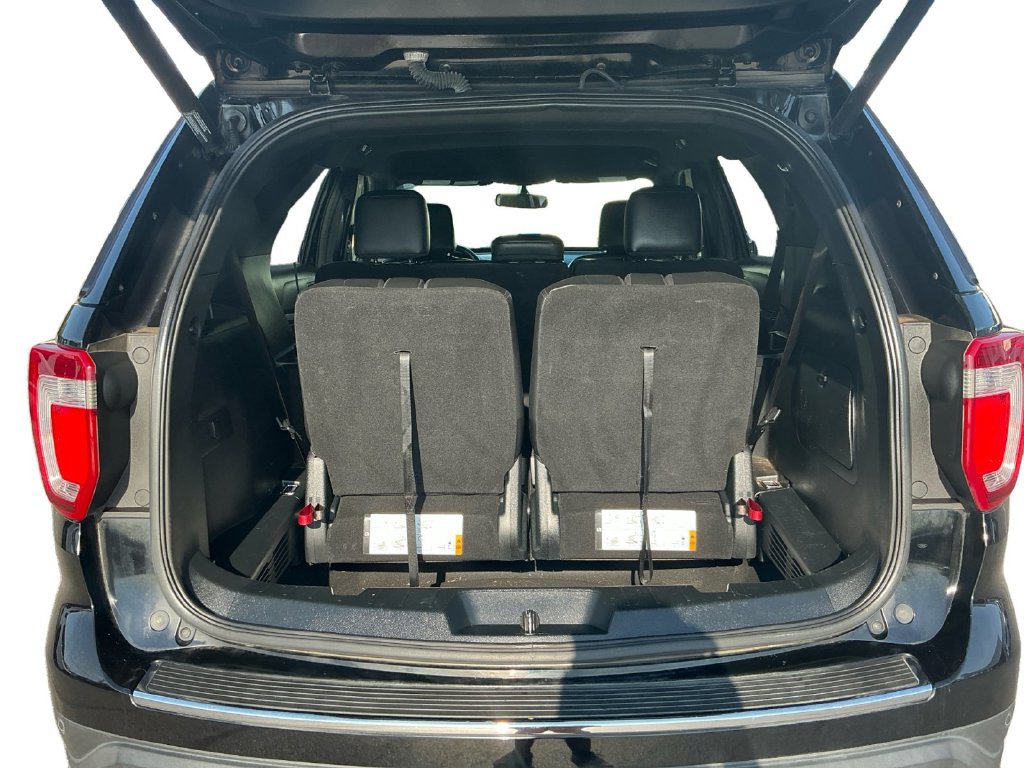 Used 2018 Ford Explorer XLT w/ Equipment Group 202A FWD image 24