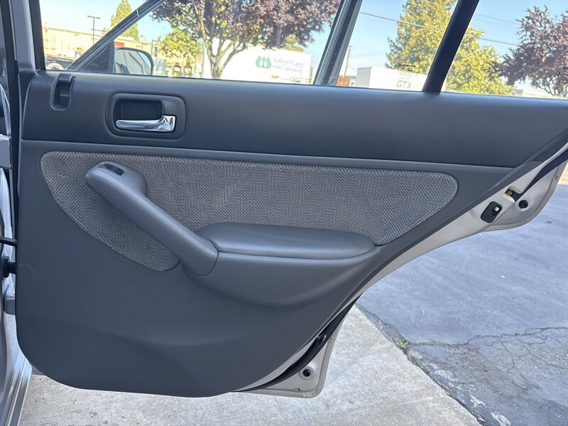 Used 2002 Honda Civic EX image 32