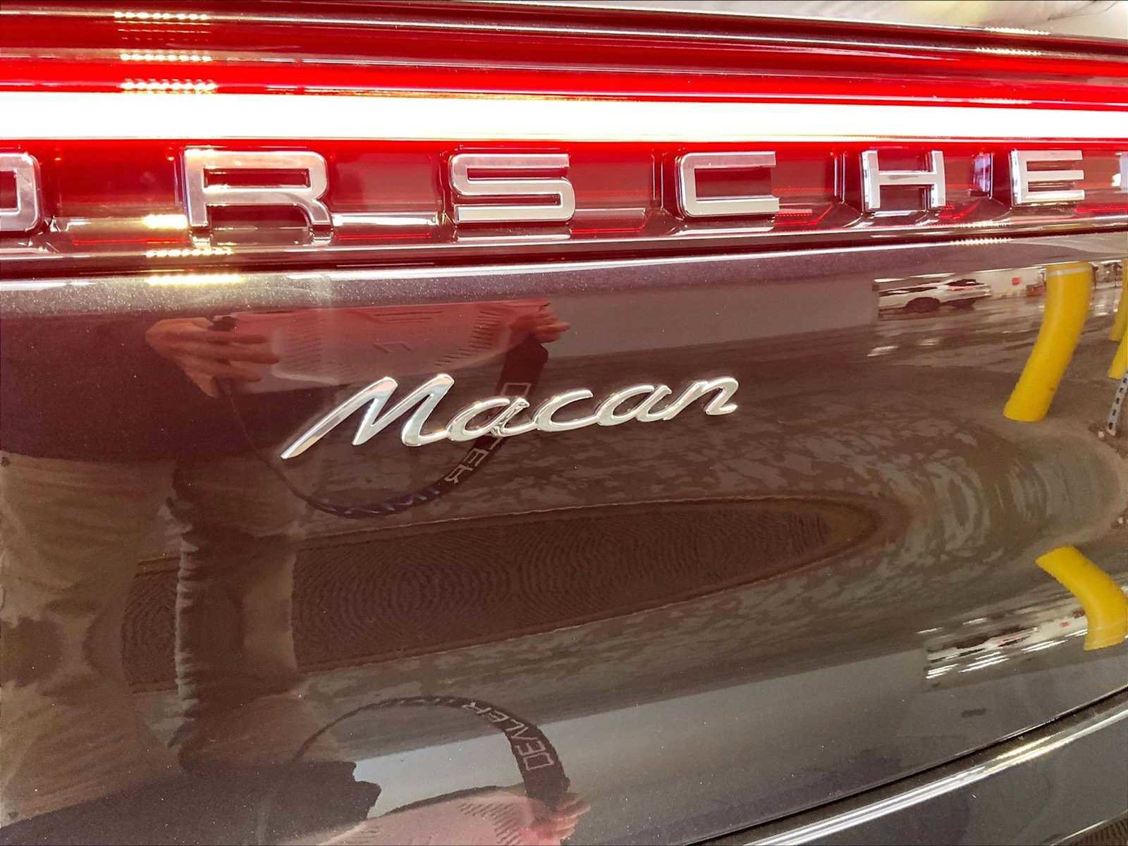 New 2026 Porsche Macan AWD/4WD image 19