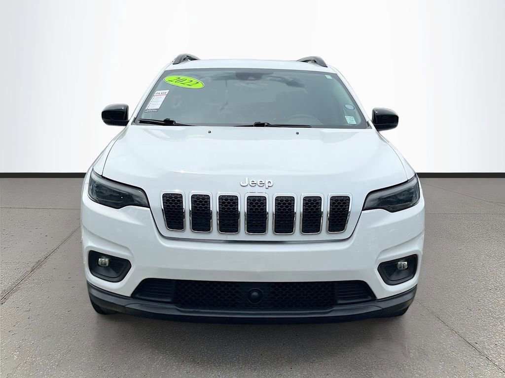 Used 2022 Jeep Cherokee Latitude Lux FWD image 2