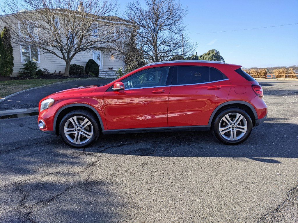 Used 2018 Mercedes-Benz GLA 250 4MATIC image 4