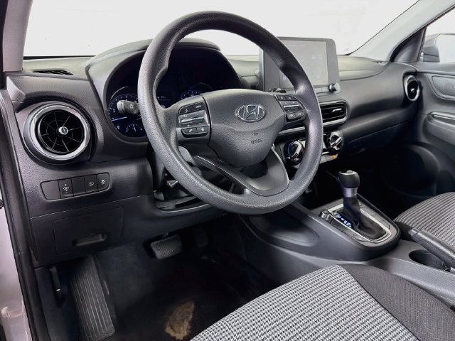Used 2023 Hyundai Kona SE w/ Cargo Package AWD/4WD image 13