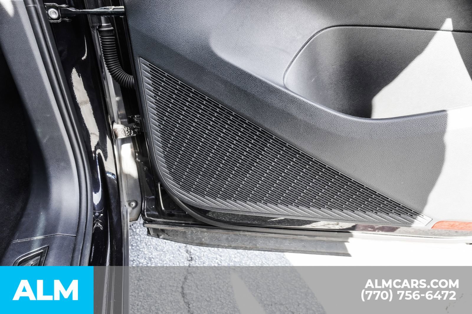 Used 2025 Volkswagen Atlas SE image 51