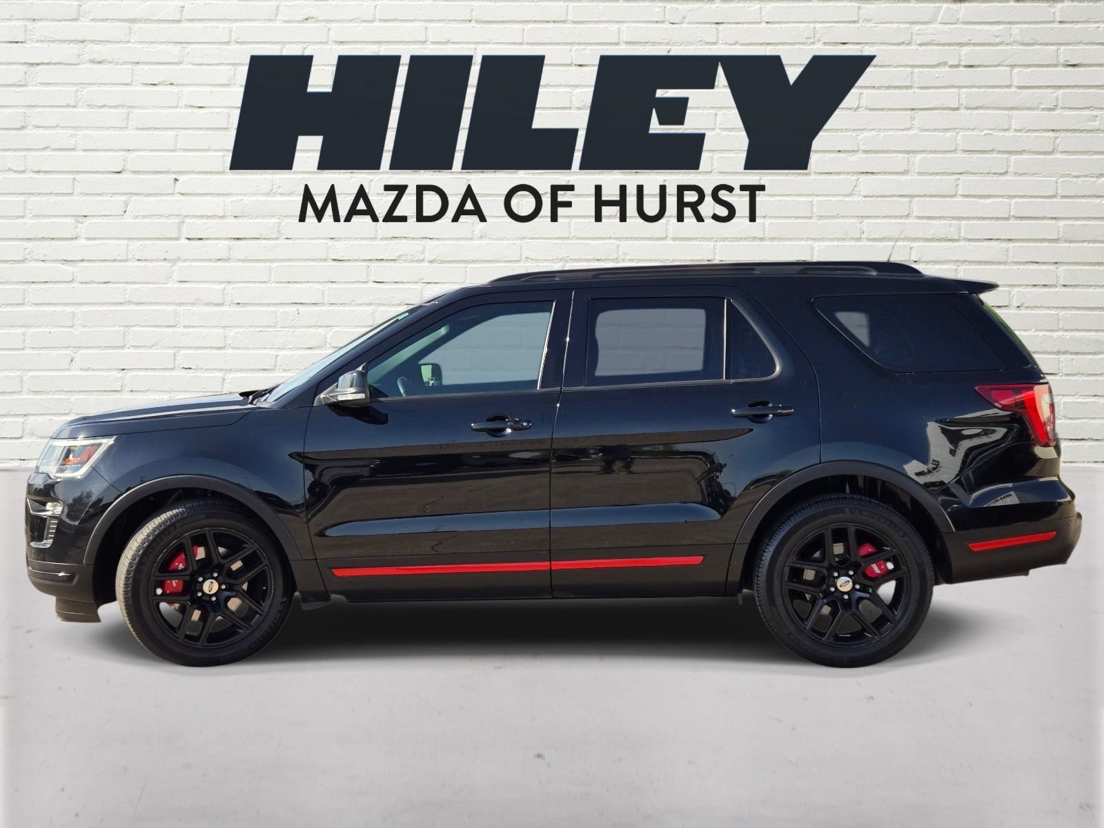 Used 2018 Ford Explorer Sport w/ Equipment Group 401A AWD/4WD image 4
