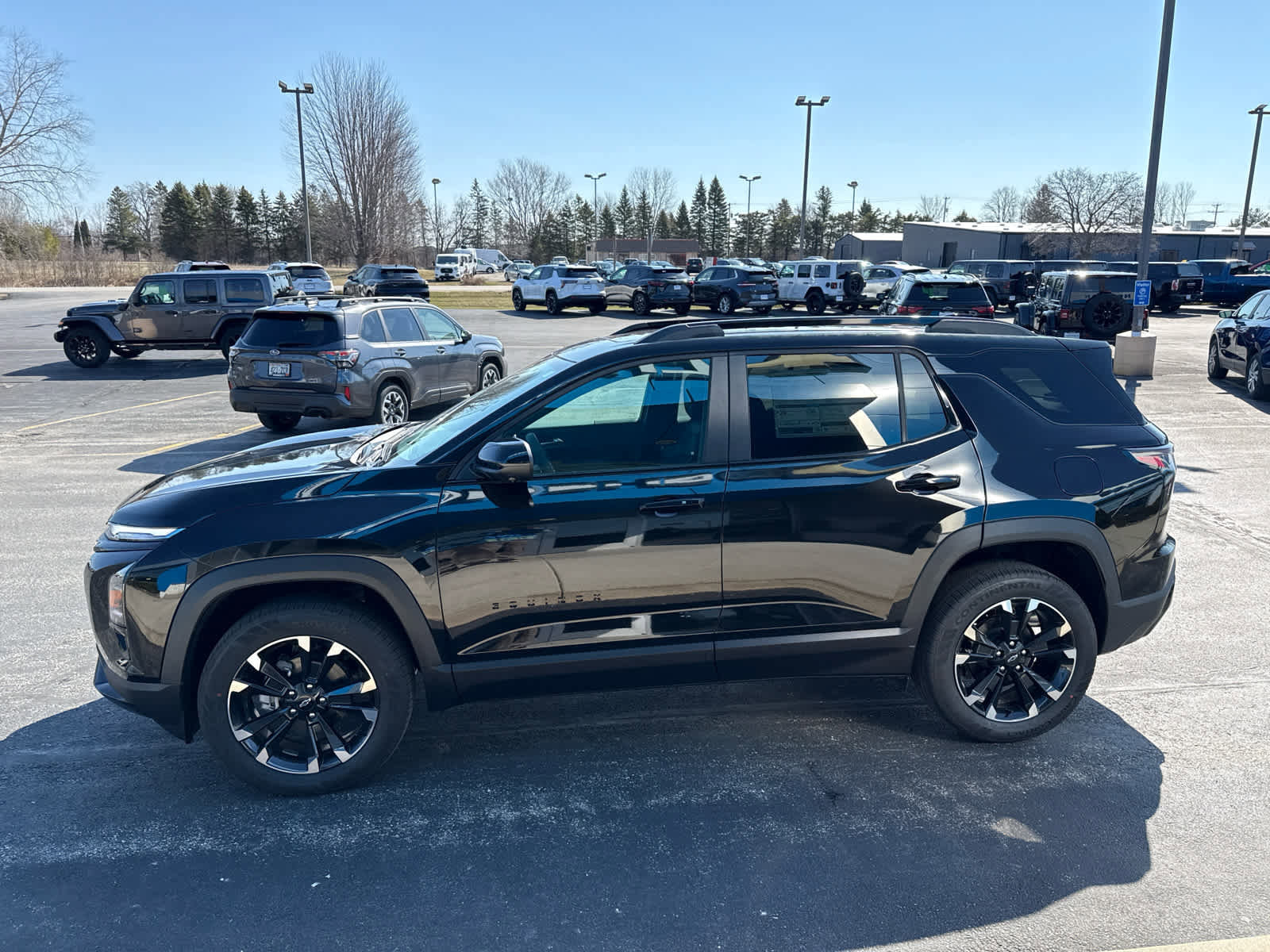 New 2026 Chevrolet Equinox RS w/ Convenience Package III AWD/4WD image 7